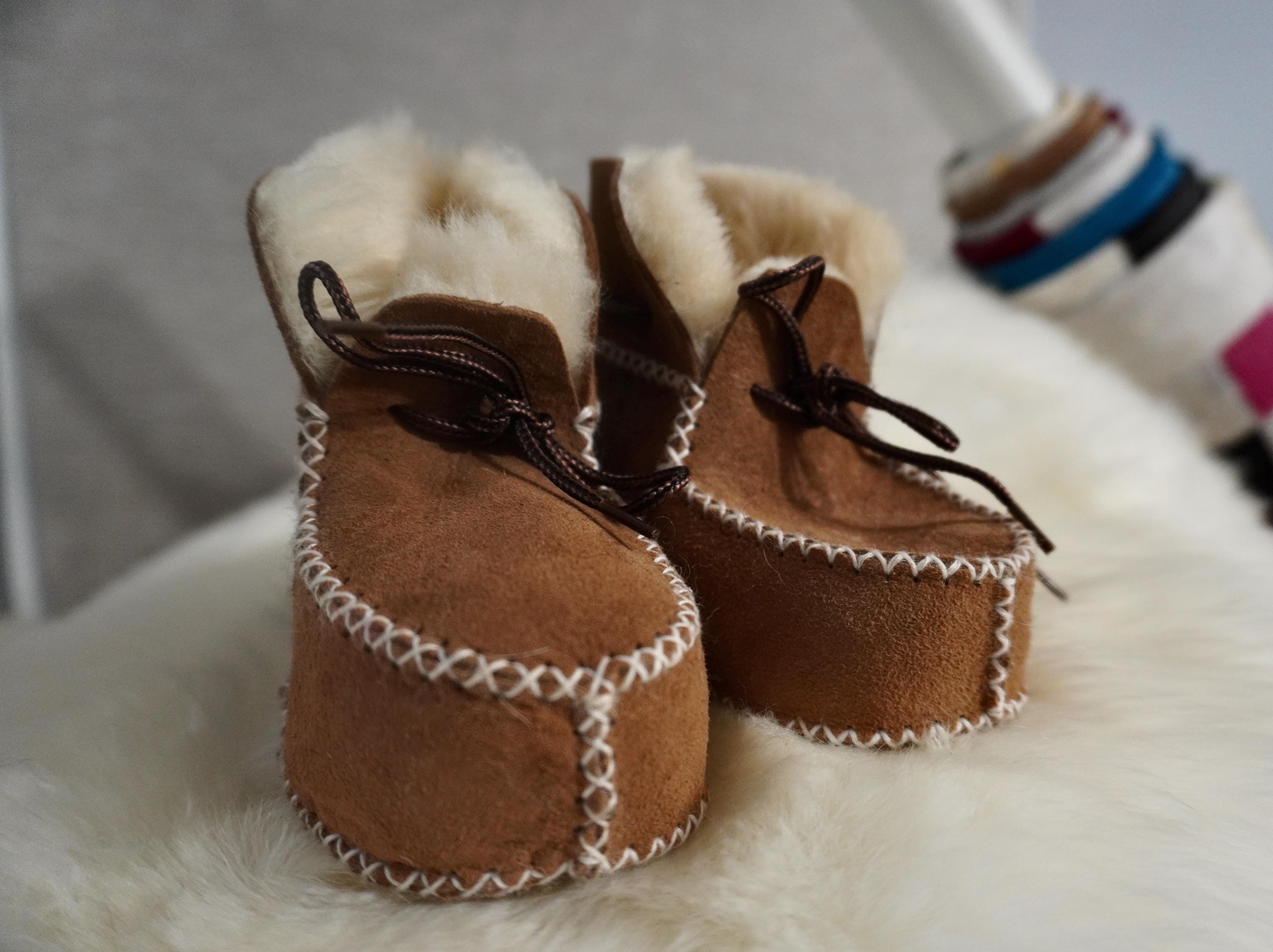 Lovely Sueded Tan Australian Shearling Sheepskin Leather Moccasin Boots…