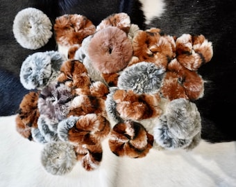 Preciosas y divertidas coleteros de piel para el invierno: ¡combina y combina! ¡Completa el look!