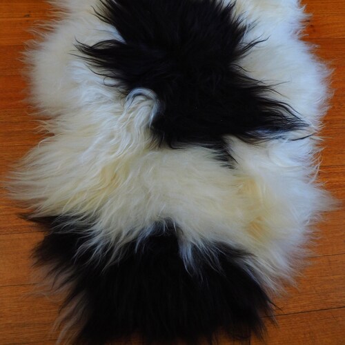 A Beautiful Natural shops Black & White Long Wool Icelandic Sheepskin Rug