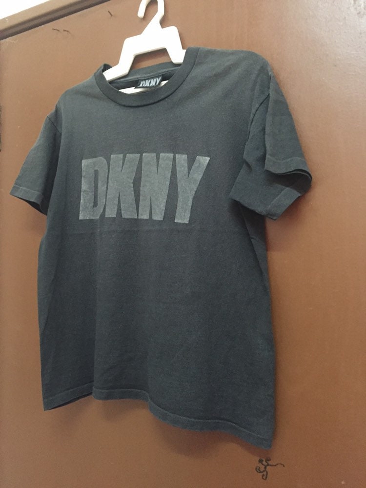 Vintage DKNY Faded Logo Brand Medium Size Single stitch T shirt Black Colour Shirt Unisex Shirt