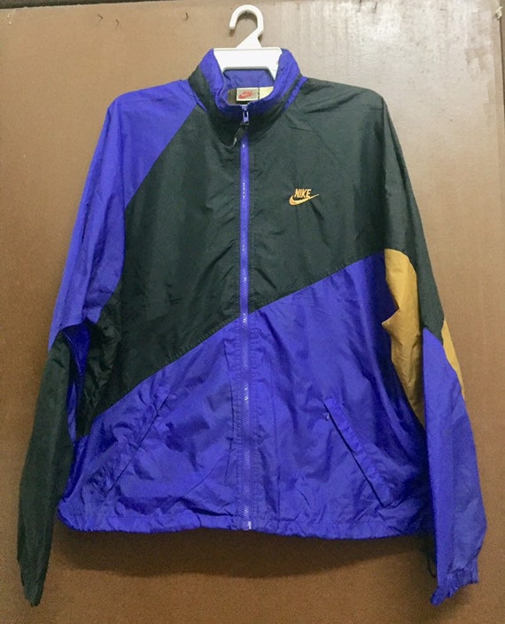 light purple nike windbreaker