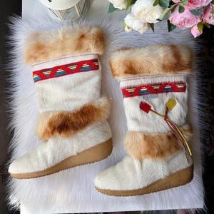 Vintage Tecnica White Fur Boots, Size EU 39 / US 8 / UK 6, Ethnic Winter Style, Genuine Fur Mukluks, Italy Vintage Ski Boots 80s