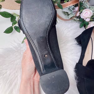 Prada Schwarze Wildleder Loafers EU 38 / US 7.5-8 / UK 5 Made in Italy Blockabsatz Ruhige Luxus Schuhe Bild 4