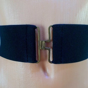 Black elastic belt Elastic waist belt Woman waist belt Cinched belt Black belt Black waist belt Modern belt Vintage belt Elegant belt