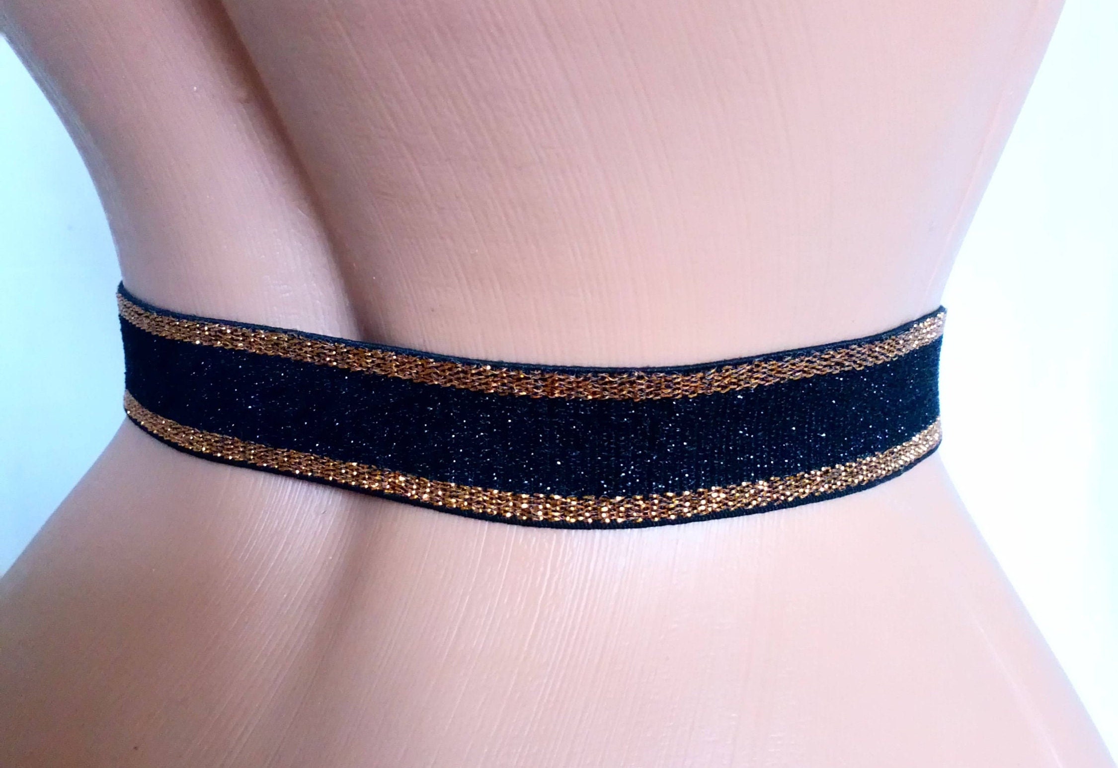 Black Oversized Gold Metal Buckle Accented Elastic Statement Belt WHIPPY Women Wide Elastic Waist Belt for Dresses Fashion  main image 2