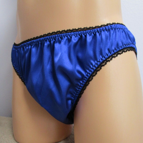 Bikini tanga en satin bleu royal, devant homme de taille moyenne, liseré à picots noirs - Taille 40-43" + plus