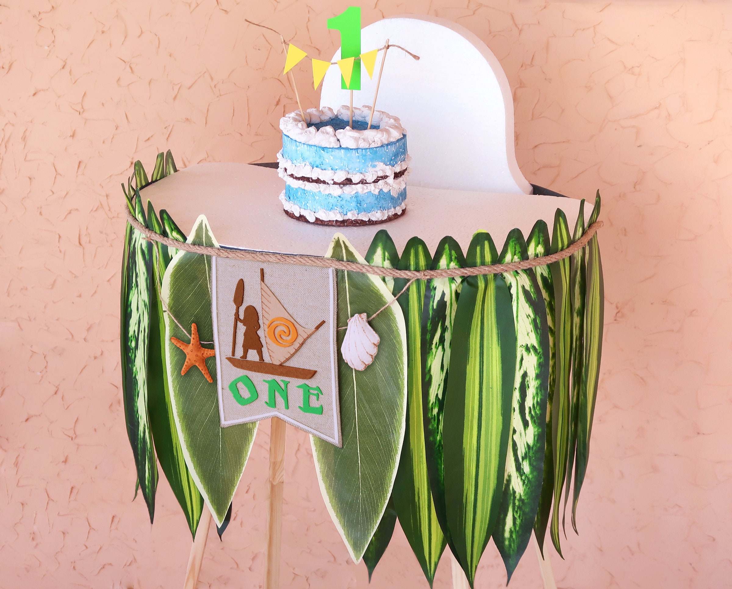 Moana 1st Birthday Highchair Banner Girl With Leaves Cake Etsy Moana 1st Birthday Highchair Banner Girl With Leaves Cake Etsy