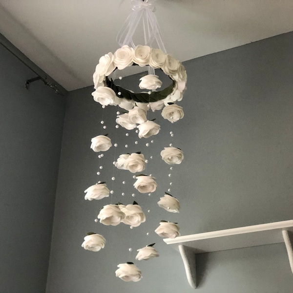 Floral baby girl mobile White Felt flower mobile | roses and pearls baby girl mobile | Nursery hanging decor, baby gift for girls