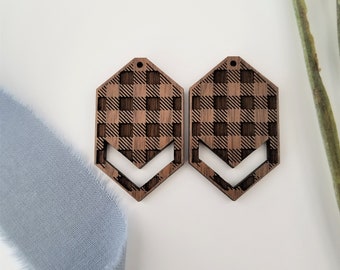 20 pieces - Laser cut and engraved buffalo plaid wooden earring findings, macrame accessories, earring blanks for macrame, plaid earrings