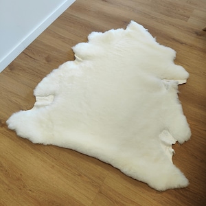 家具用の本物の羊皮