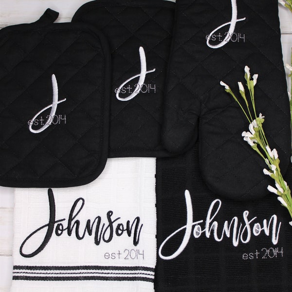 Monogram Kitchen Towel Set, Buyer Closing Gift, Embroidered Kitchen Towel, House Warming Gift, Personalized Towel,  Oven Mitt Hot Pad Set