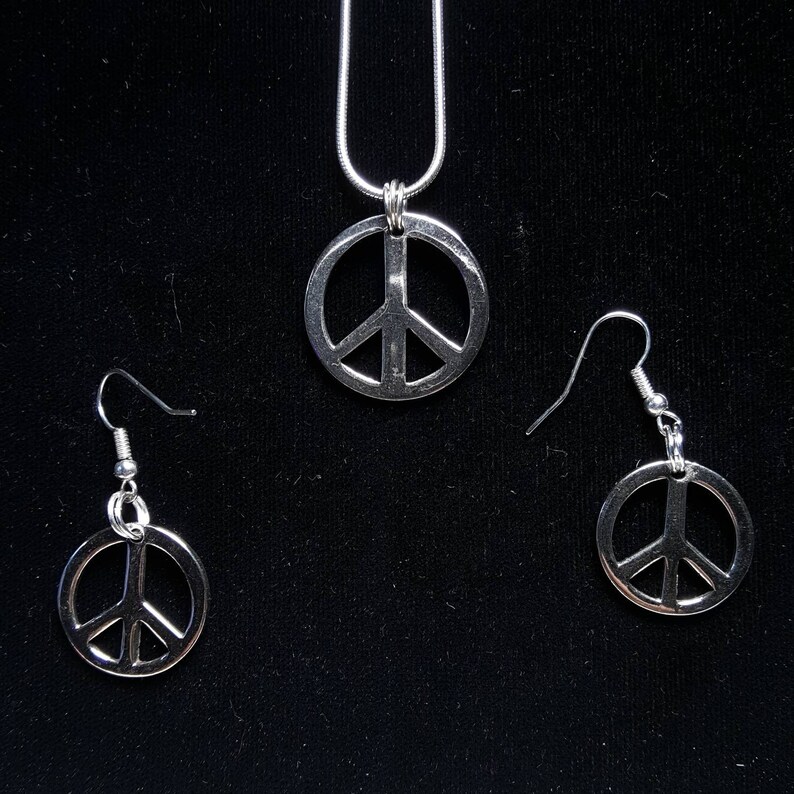 Handmade Peace Symbol Necklace /& Earrings Set Crystal Jewelry Silver Plated