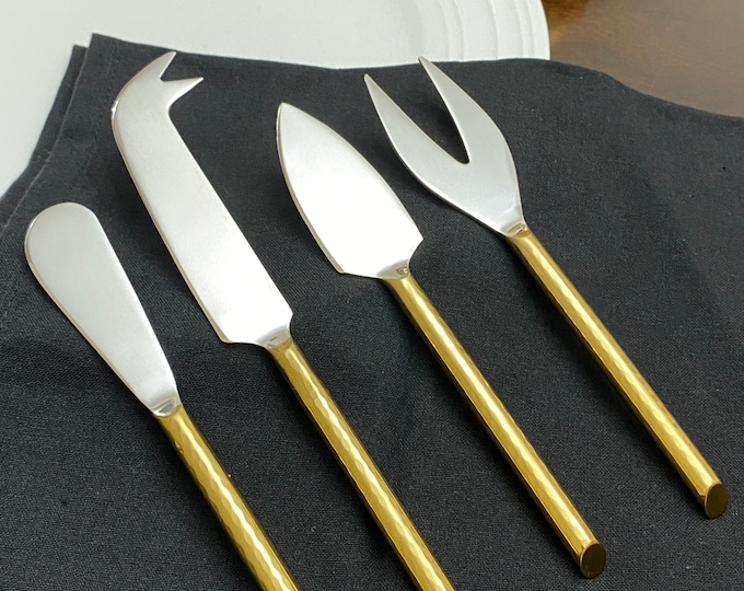 Cheese knives set of 4 (Stainless Steel, Golden Hammered Handle)