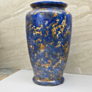 Vase antique couronne ducal, couronne DUCAL Ware Angleterre, bleu et orange, vase émaillé de lave, couronne ducal vintage Ware 9" de haut