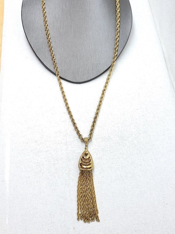 Monet Tassel Necklace, Gold Tone Fringed Foxtail Chains, Filigree Scroll  Work | Monet jewelry, Tassel necklace, Gold tones