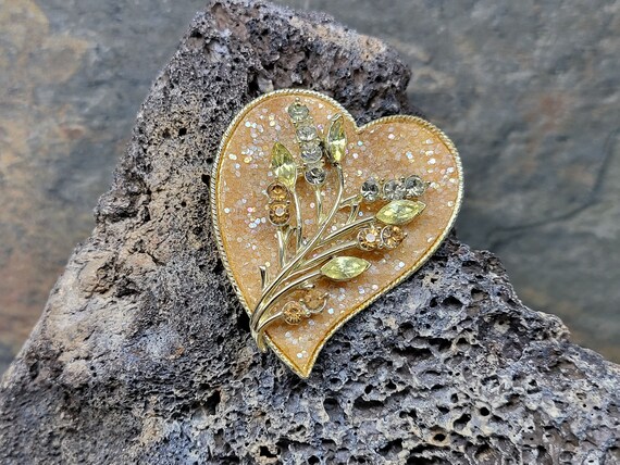Coro jewelry brooch deals