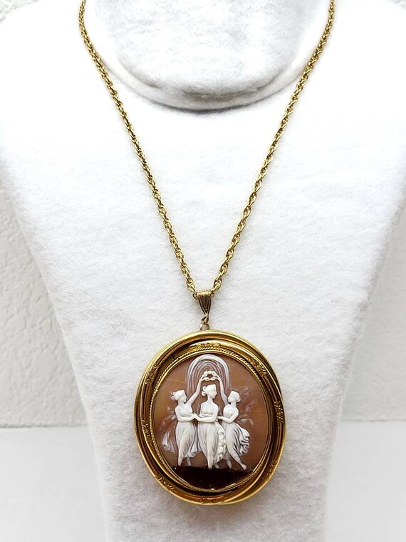 Antique Three Graces Cameo Pendant Necklace Gold … - image 1