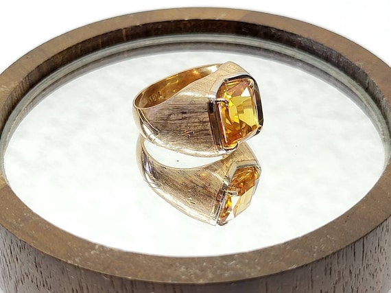 18k 750 gold on sale ring