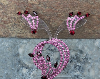 Vintage Crystal Brooch Clip Earring Set, Pink and Red Crystal Wave Brooch, Silver Tone Crystal Jewelry Set, Vintage Crystal Jewelry