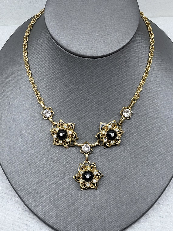 Vintage Kramer Flower Necklace, Gold Tone Flower … - image 1