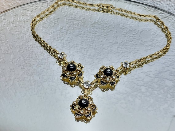 Vintage Kramer Flower Necklace, Gold Tone Flower … - image 3