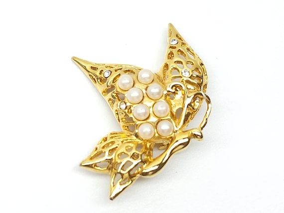 Gold-Tone Butterfly Brooch with Pearl and Crystal Accents yellow Butterfly Brooch pin Crystal 7-7.5mm freshwater Pearl  main image 3