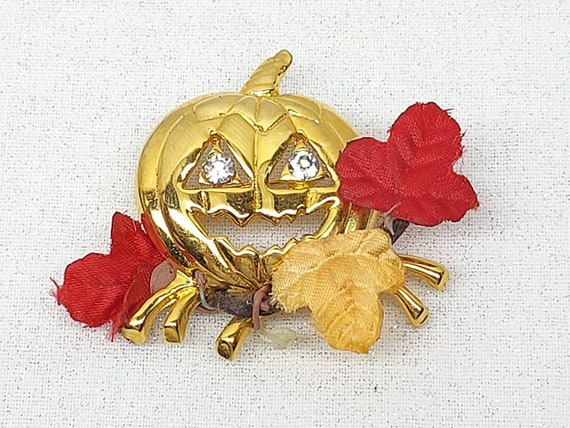 Vintage Avon Golden Pumpkin Brooch Jack O Lantern… - image 3