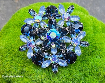 ヴィンテージ ブルー クリスタル フローラル クラスター ブローチ ピン