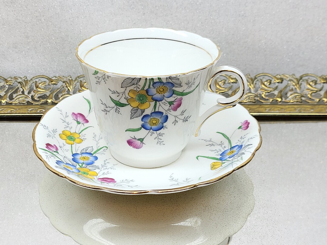 Vintage Colclough China Tea Cup Saucer Set 6468, Longton England Tea