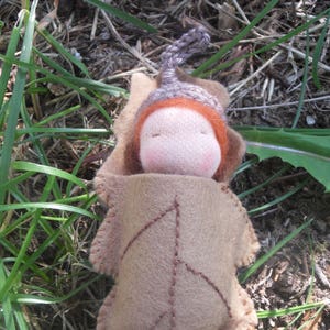 ACORN brown Flower child