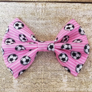 Soccer hair bow | Soccer bow | Soccer hair clip | Soccer headband | Sports hair bow | Sports bow | Soccer ball hair bow | Baby girl soccer