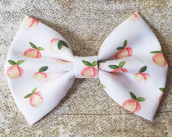 Peach hair bow | Peach hair clip | Peach fruit bow | Fruit hair bow | Fruit hair clip | Peaches hair bow | Sweet as a peach birthday | Peach