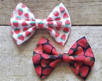 Strawberry hair bow | Strawberry bow | Strawberry hair clip | Strawberry headband bow | Fruit hair bows | Baby girl strawberries | Berry bow