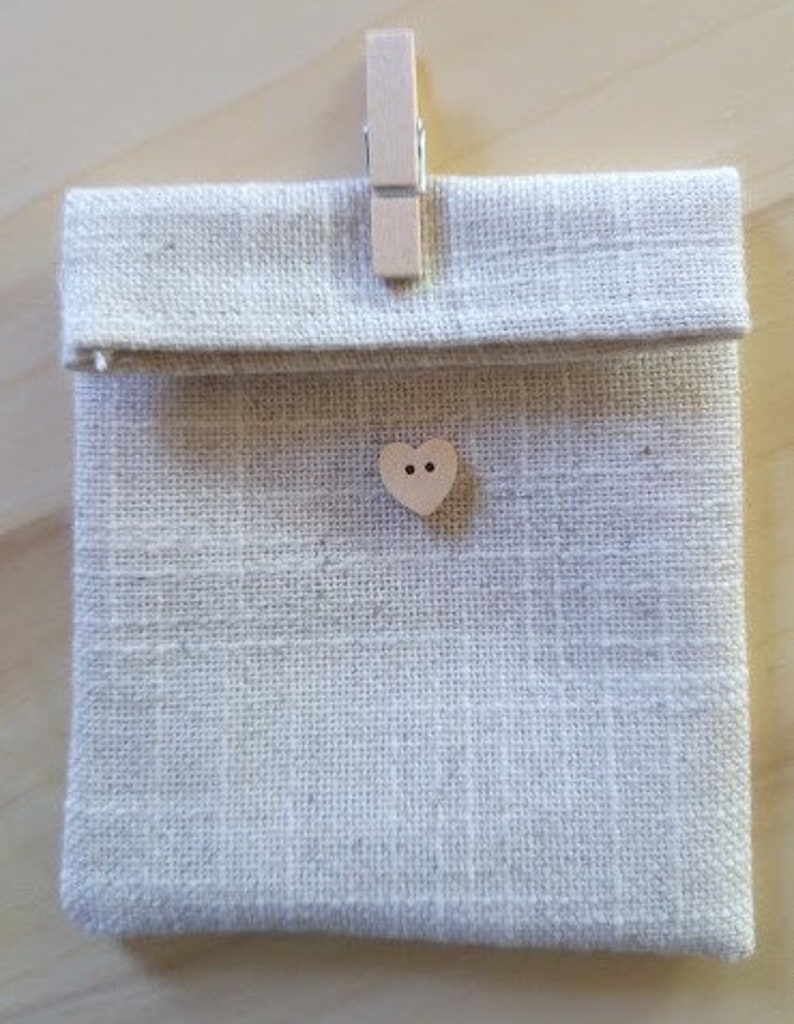 Minisöckchen Einkaufschip Geschenk Unikat Handarbeit handgestrickt Schlüssenanhänger Taschenbaumler Handmade Bild 3