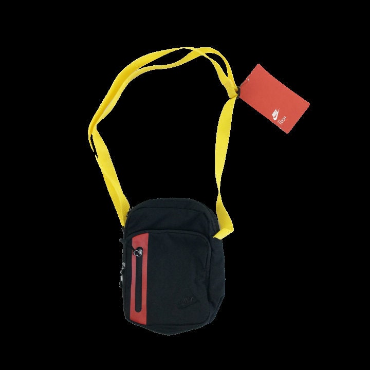 nike front strap bag