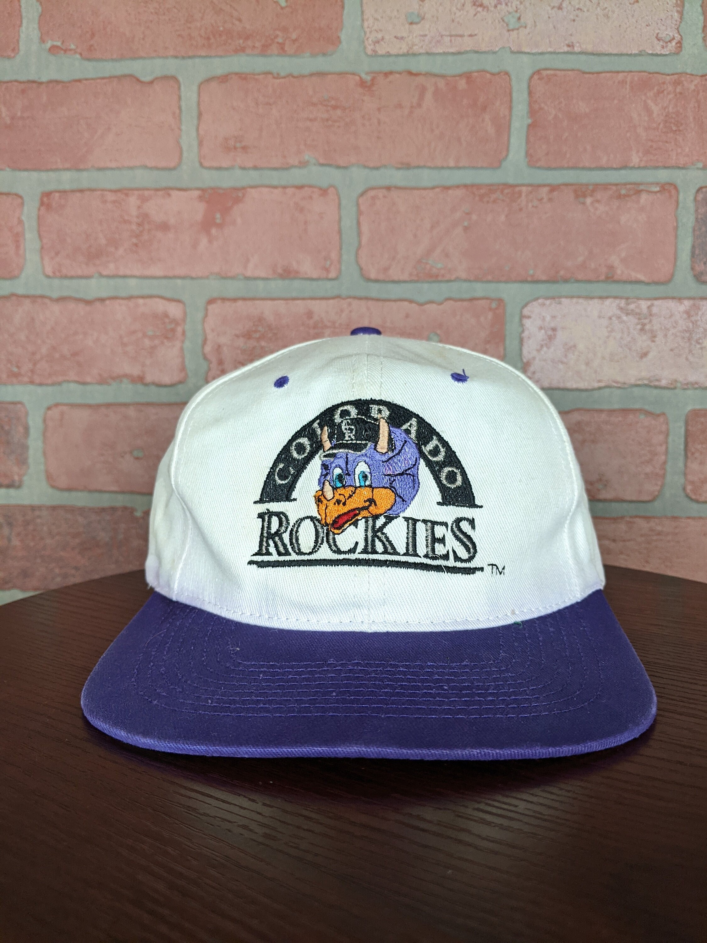 Vintage 90s MLB Colorado Rockies Dinger 
