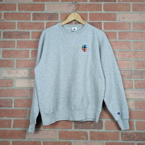 Vintage 90s Embroidered Champion ORIGINAL Crewneck Sweatshirt Large image 1