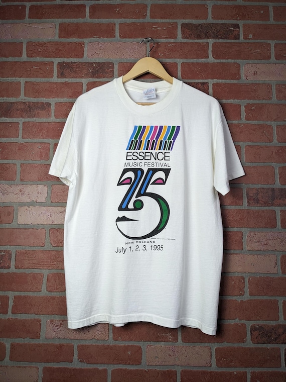 Essence music festival2002ビンテージフェスTシャツ Original vintage 2002 Essence Music Festival Shirt | WyCo