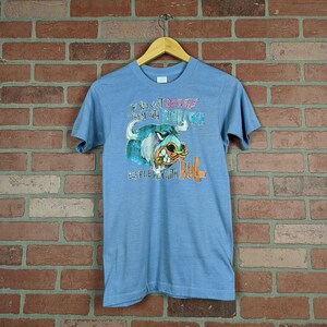 Vintage 70s &quot;If You Can&#39;t Dazzle Them With Brilliance...&quot; ORIGINAL Iron On Tee - Small