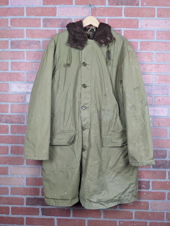 Vintage 1940s WW2 Alpaca Fur Lined Zip-hood Button Down Cold Vintage 1940s WW2 Alpaca Fur Lined Zip-hood Button Down Cold