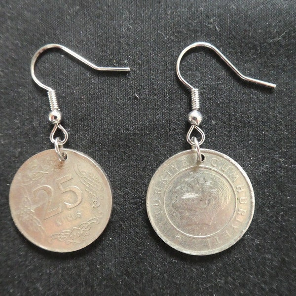 Earrings made of Turkish 25 Kurus coins, year 2009 by FLIPƧIDE