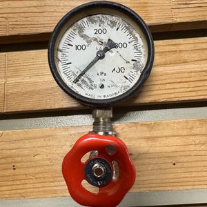 Vintage Bulgarian Industrial Pressure Gauge – Steampunk Decor, Retro Workshop Piece