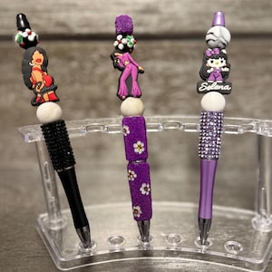 Tex-Mex pärlpennor av La Reina Selena. För skrivbord och present. Singer Tejano-musik. Begagnade originalberlocker.