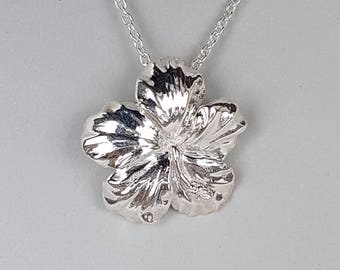 The Hibiscus Pendant Necklace 925 Sterling Silver high polish Polynesian Jewellery