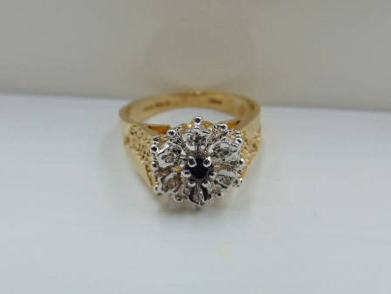 Vintage sapphire diamond cluster 9ct ring