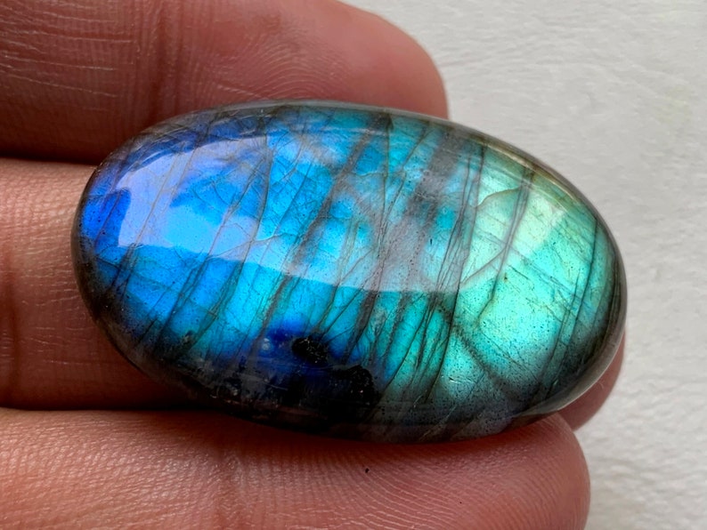 Blue Labradorite Gemstone Cabochon,Multi Blue Labradorite Gemston,Blue Flashy Labradorite Cabochon Oval Shape 38x25x6 mm 59 Crt