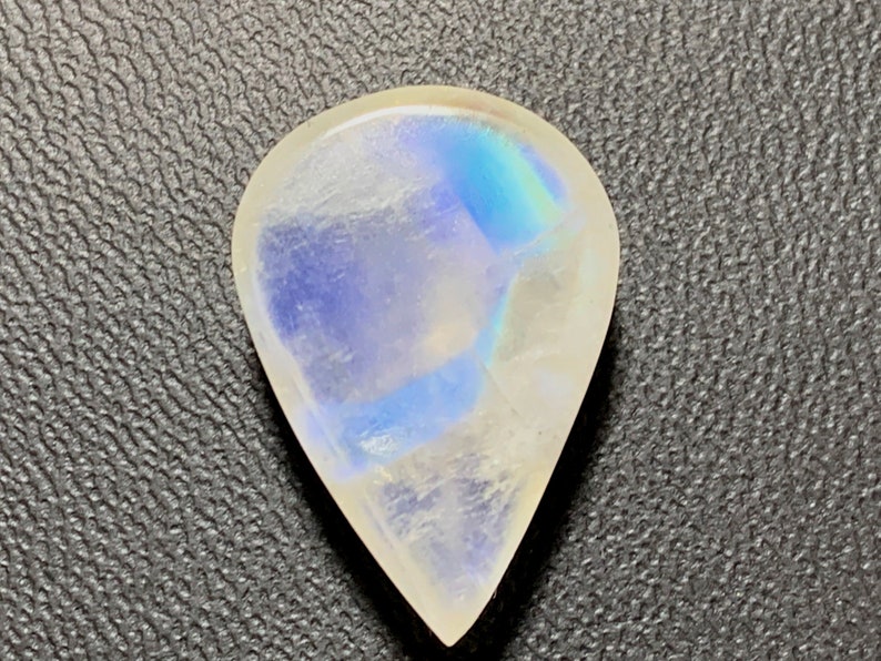 21x15x6 mm 15 Crt Natural White Moonstone Loose Cabochon Pear Shape White Rainbow Moonstone Gemstone Cabochon