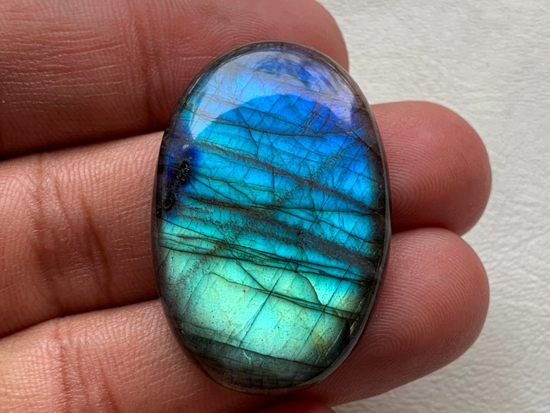 Blue Labradorite Gemstone Cabochon,Multi Blue Labradorite Gemston,Blue Flashy Labradorite Cabochon Oval Shape 38x25x6 mm 59 Crt