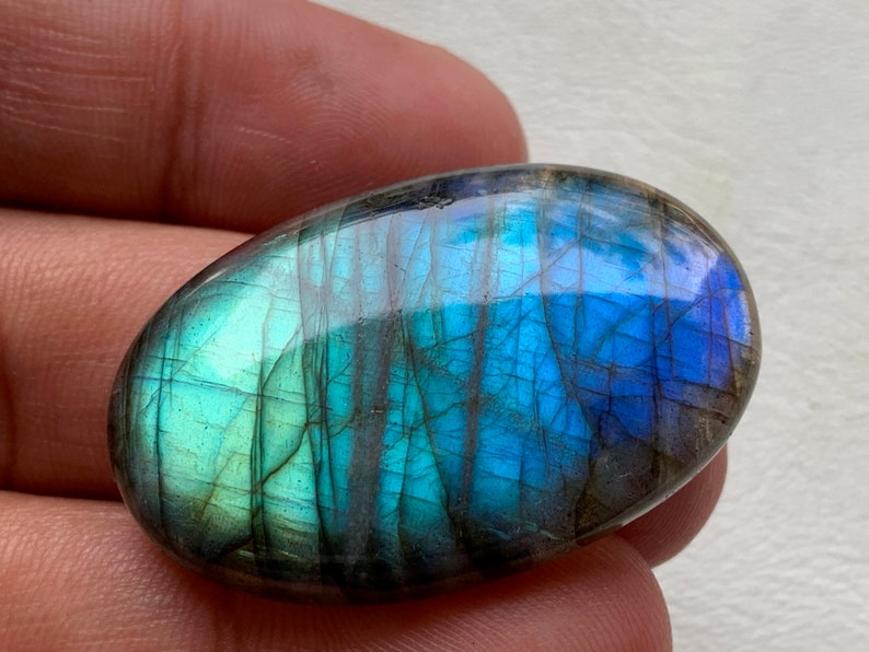 Blue Labradorite Gemstone Cabochon,Multi Blue Labradorite Gemston,Blue Flashy Labradorite Cabochon Oval Shape 38x25x6 mm 59 Crt