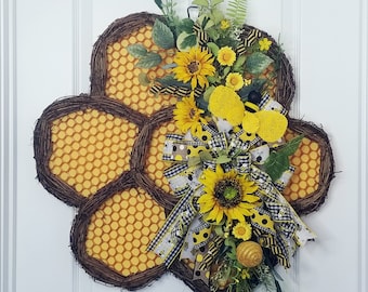 Bumble Bee Wreath for Front Door, Bee Hive Door Hanger, Farmhouse Wreath with Sunflower, Everyday Summer Wreath, Great for Gift Giving